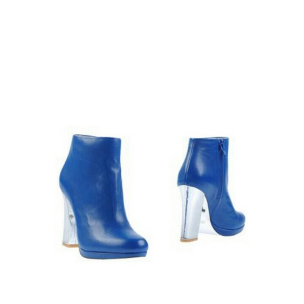 Electric Blue Women's Ankle Heeled Boots with Silver Block Heel